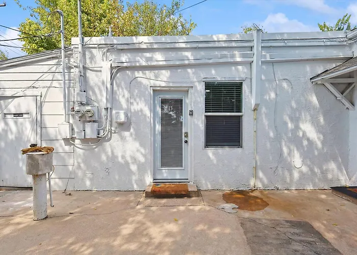 Delightful 1br 1ba Cozy Flat Apartment