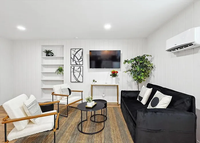 Apartment Delightful 1br 1ba Cozy Flat *